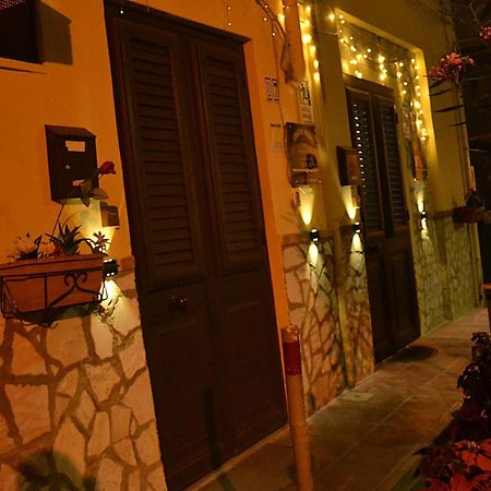 Casa Del Vicolo Apartament Palermo Kültér fotó