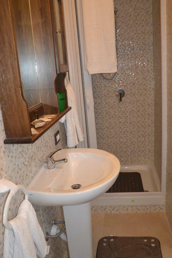 Casa Del Vicolo Apartament Palermo Kültér fotó